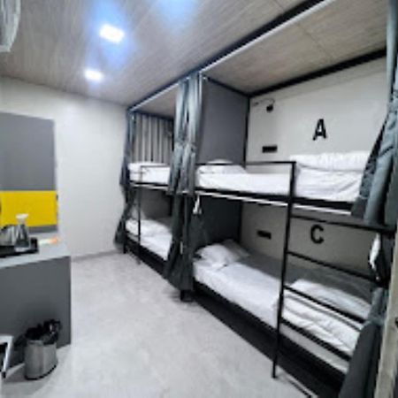 Shanti Inn Dormitory, Benares Buitenkant foto